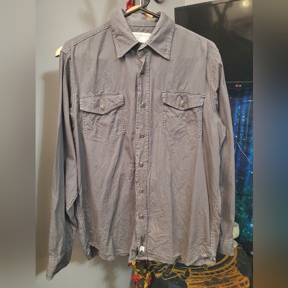 Wrangler Charcoal Button-Up Shirt Size Medium
